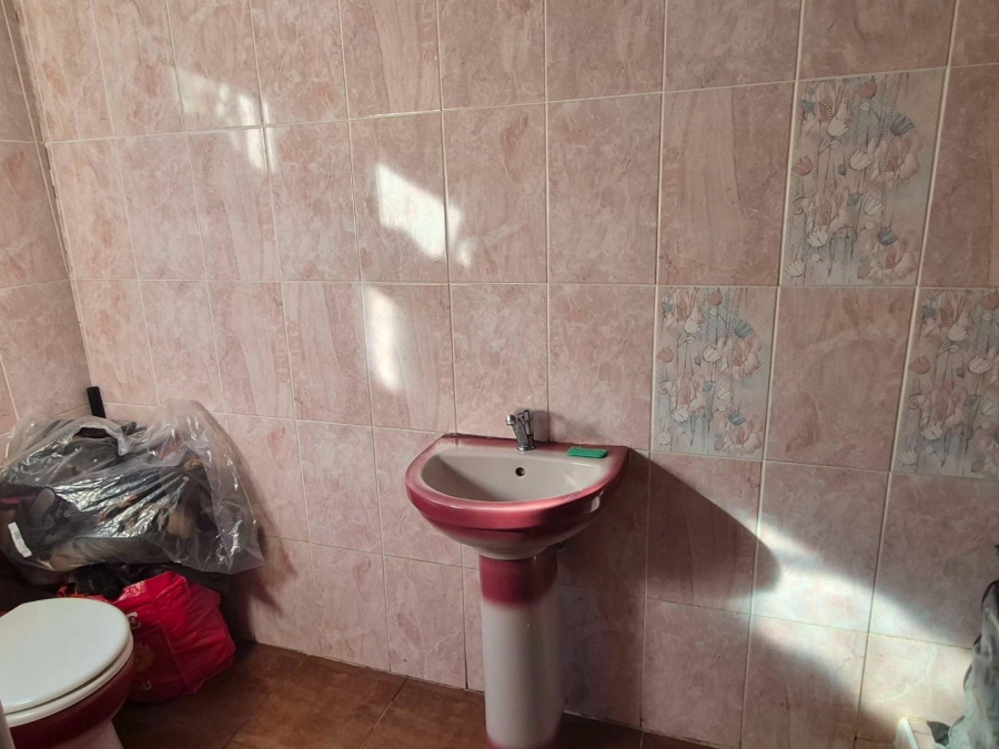 3 Bedroom Property for Sale in Zwide Eastern Cape